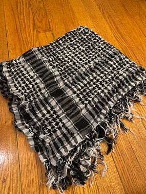 Black and White Keffiyeh Scarf